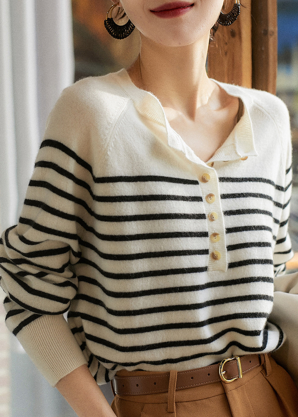 Art White Striped Button Woolen Sweaters Spring