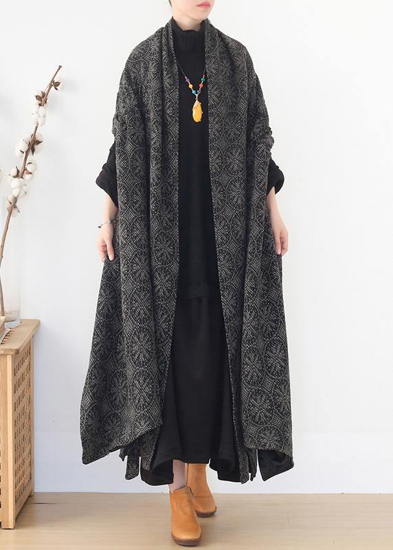 Fine gray wool overcoat Loose fitting medium length Batwing Sleeve v neck women coats