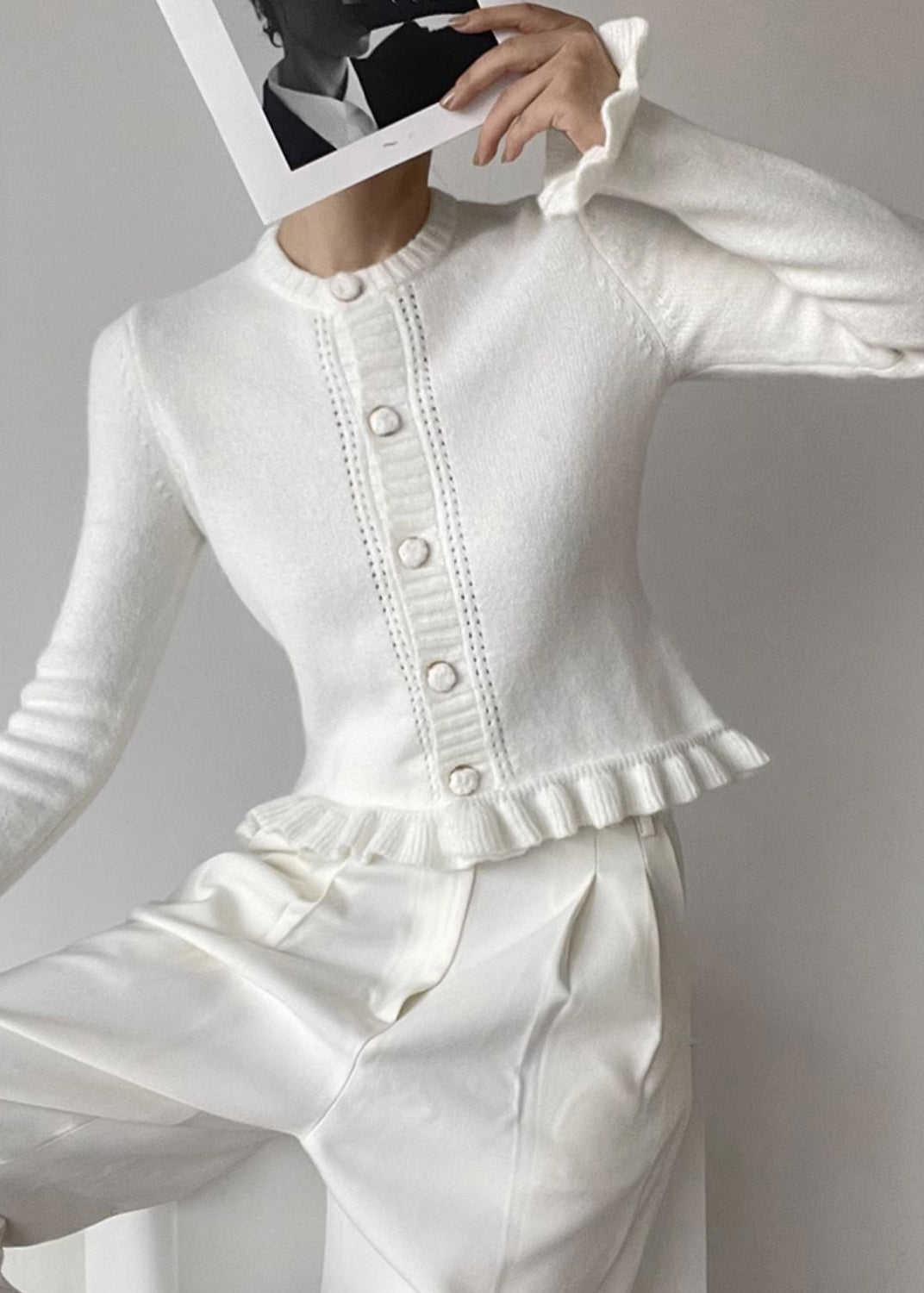 Fitted White O Neck Button Ruffled Knit Cardigan Winter