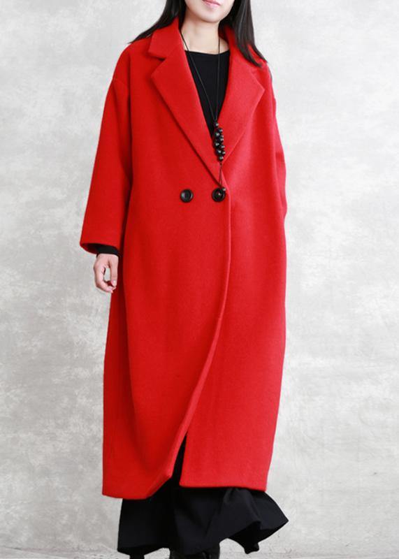 Luxury red wool coat Loose fitting Notched pockets Winter coat