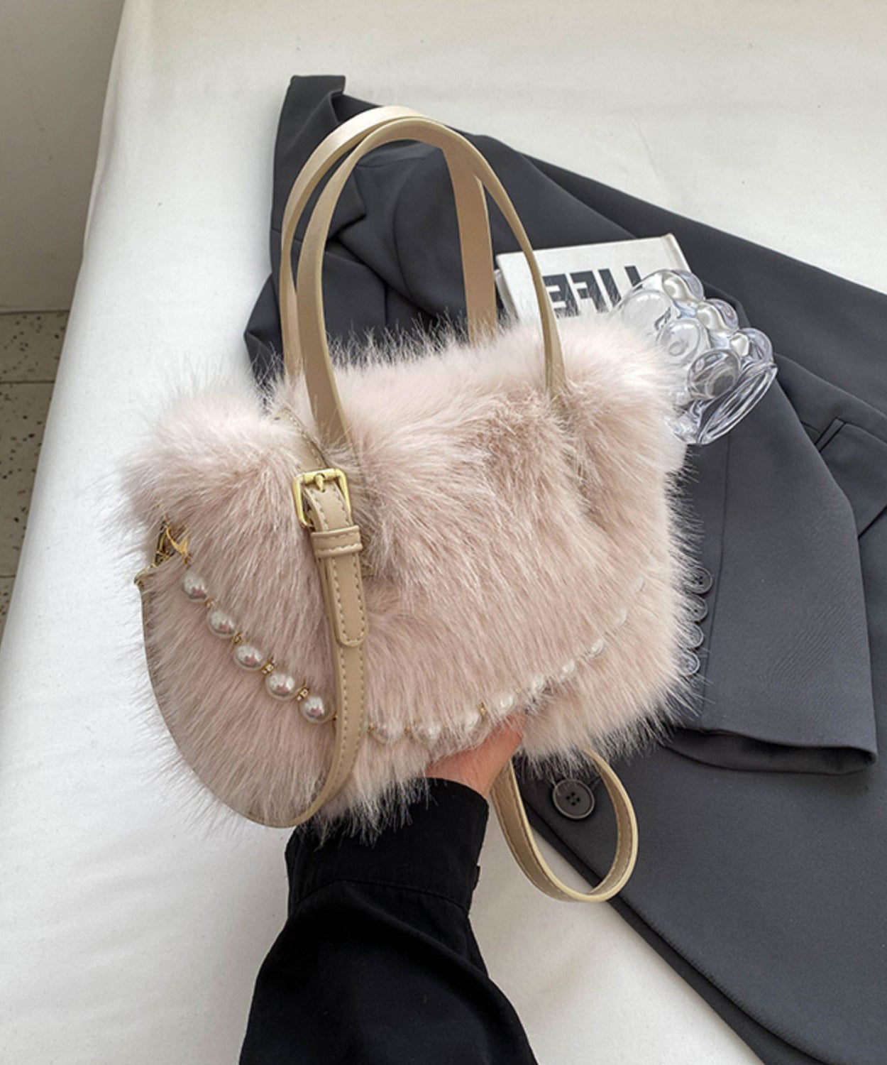 New Fashion Beige Pearl Fuzzy Fur Fluffy Square Crossbody Bag