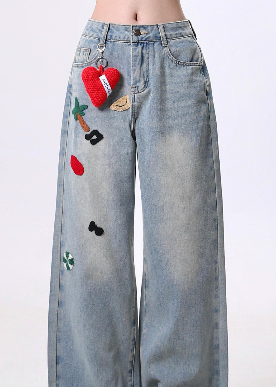 Women Blue Embroidered Pockets Denim Pants Spring